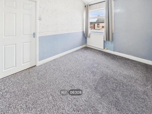 2 bed Terraced to rent Image 12