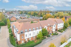Flat 11, Heathfield House, Carpenters Close, Newbury RG14 5AR
