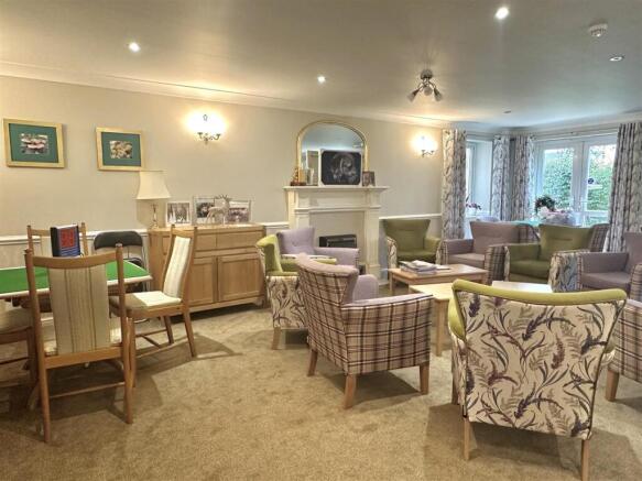 2 bed Apartment for sale Image 7
