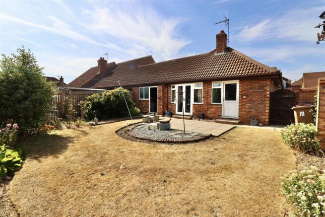 3 bed Detached Bungalow for sale Image 4