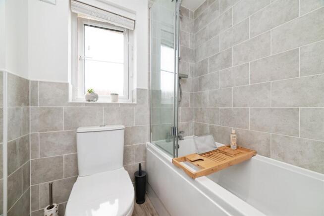 3 bed Semi-Detached for sale Image 7