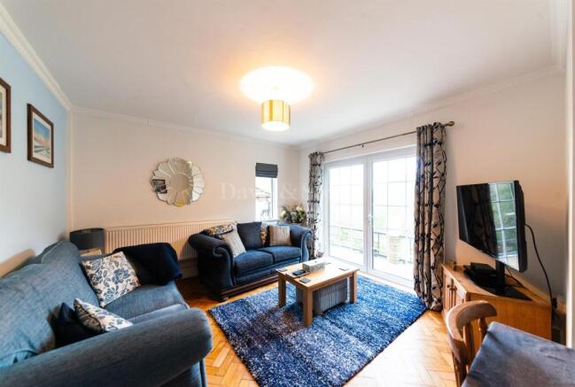 Sitting / Dining Room