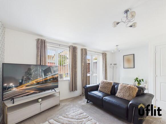 3 bed Semi-Detached for sale Image 10