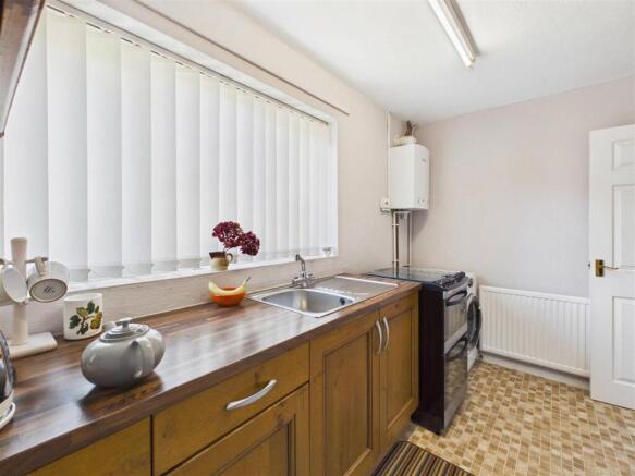Ennerdale Close, Dronfield Woodhouse, Dronfield photo 4