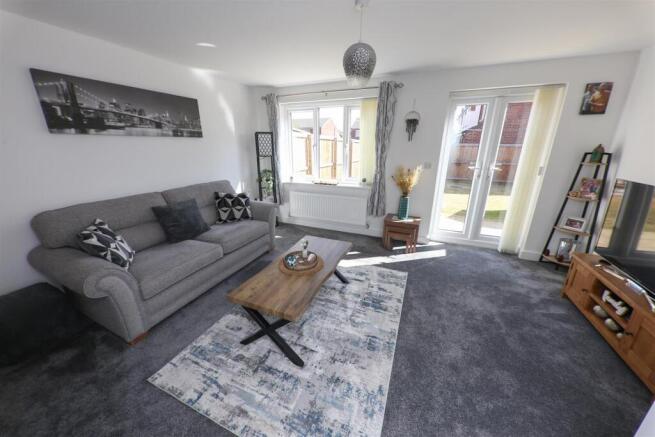3 bed Semi-Detached for sale Image 7