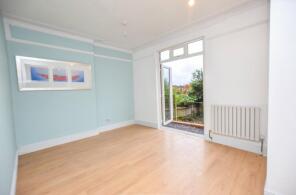 Flat 1, 55, South Norwood Hill, South Norwood, London SE25 6BX