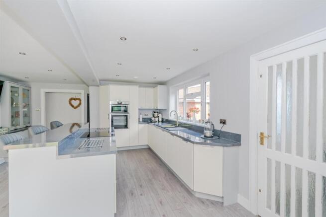 43, Enderley Drive, Walsall, Staffordshire, WS3 3P