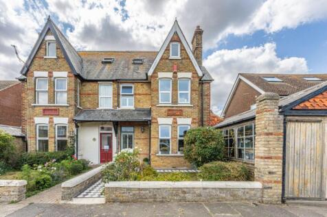 Alfred Road, Birchington, CT7