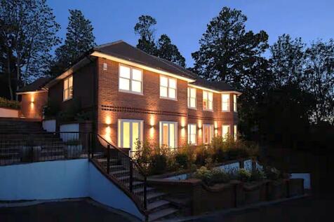 Stevens Lane, Claygate, KT10 image 14