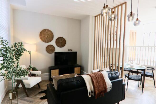2 bed Flat to rent Image 7