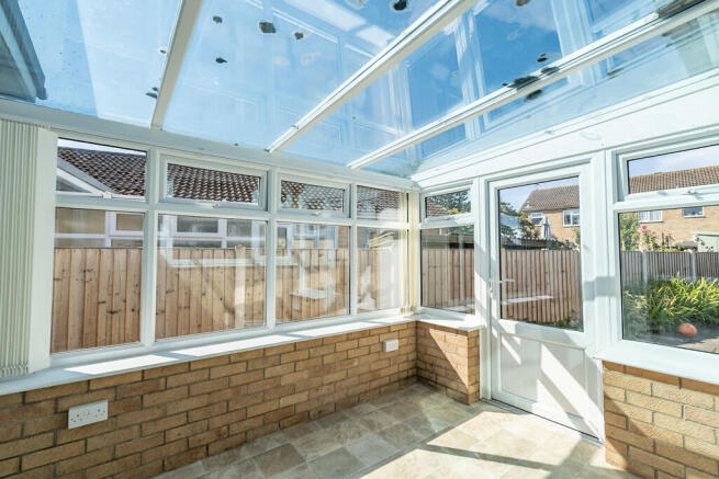 2 bed Detached Bungalow for sale Image 7