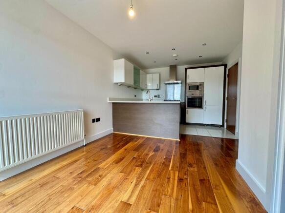 L- kitchen+ dining