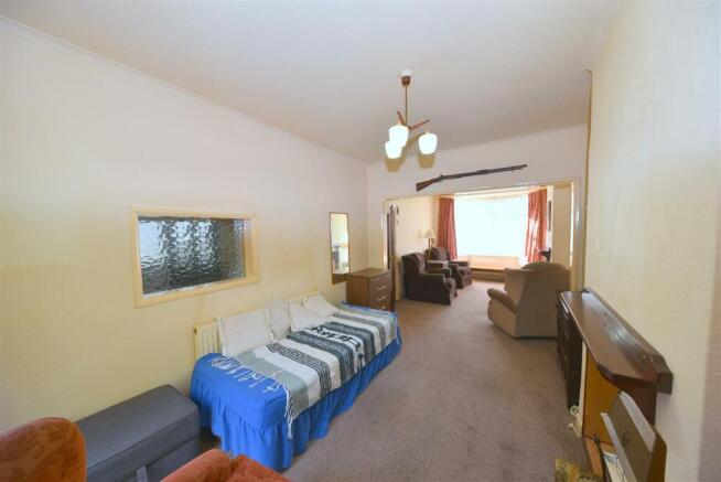 harborne park rd 326 - rear reception 02.JPG