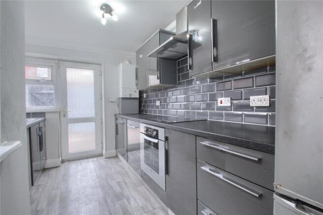 3 bed Terraced for sale Image 6