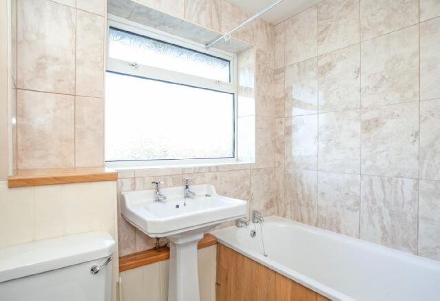 Bathroom.jpg