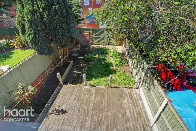 3 bed Terraced for sale Image 4