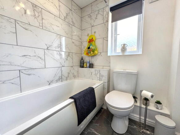 3 bed Detached for sale Image 11