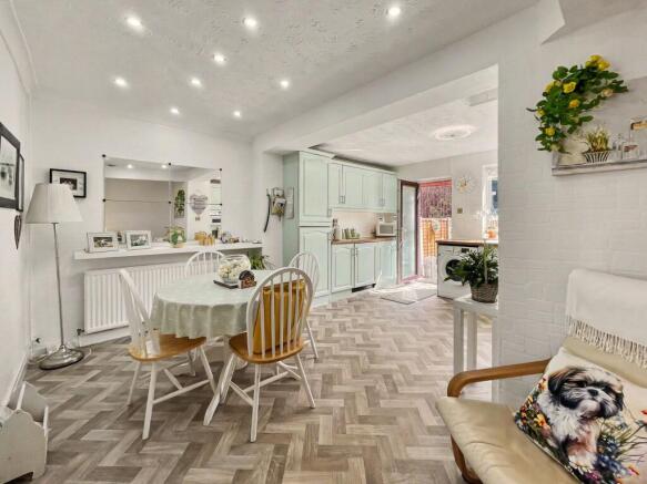 Kitchen / Diner