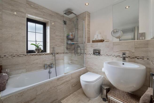 Famiily Bathroom