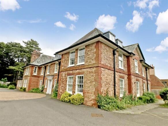 9 Stafford Vere Court, The Broadway, Woodhall Spa photo 4