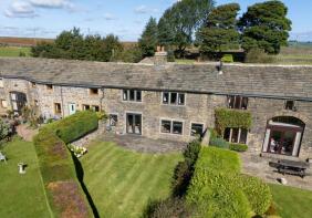 Pottery House Farm, Trough Lane, Denholme, Bradford BD13 4LZ