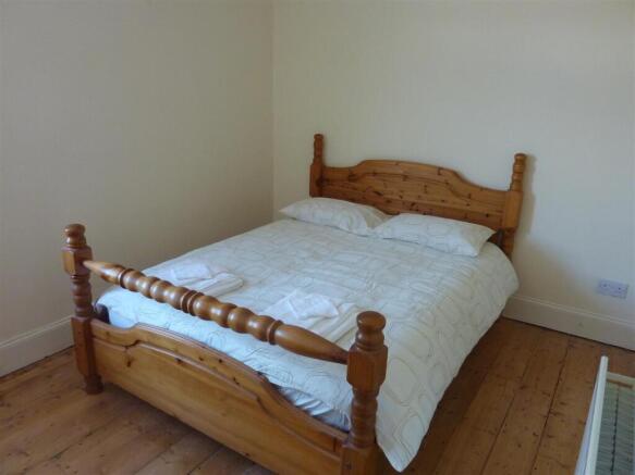 Esslemont (48) photo 1