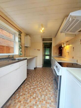7.kitchen.jpg