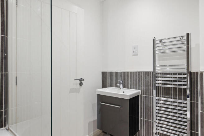 2 bed House for sale Image 4