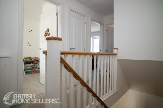 3 bed Semi-Detached for sale Image 8