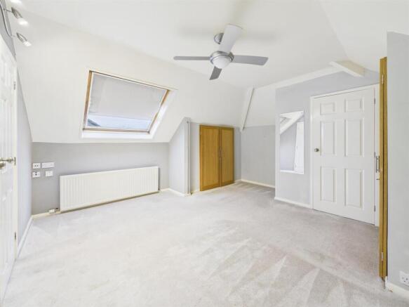 3 bed Detached Bungalow for sale Image 10