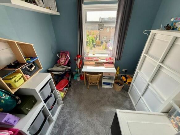 3 bed Town House for sale Image 9