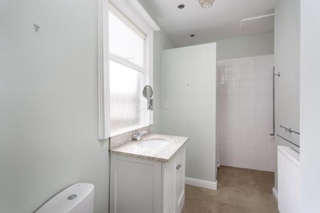 4 bed Terraced for sale Image 10