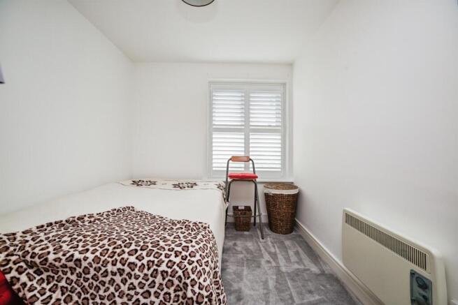 2 bed Apartment for sale Image 11