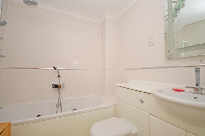 Photo 12