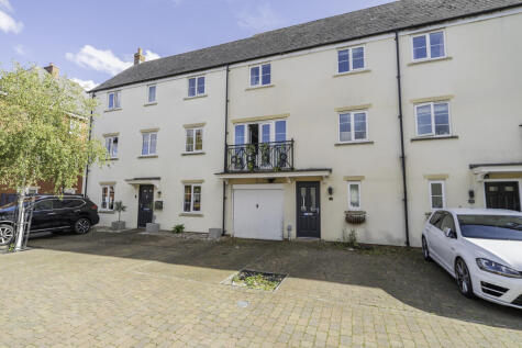 Gaveller Road, Swindon, SN25