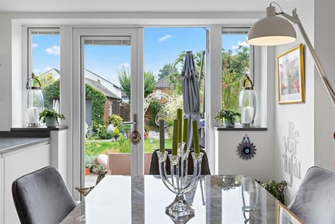 Dining Kitchen To The Garden