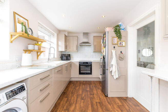 3 bed Semi-Detached for sale Image 5