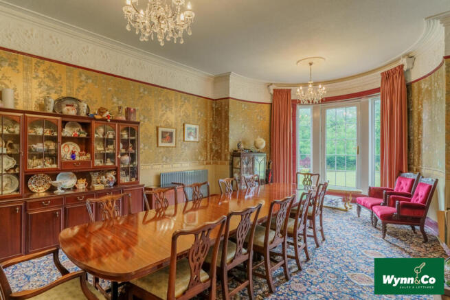 12 bed House for sale Image 12