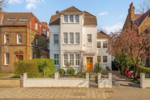 27, Riggindale Road, London SW16 1QL