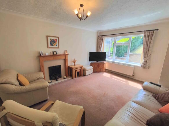 3 bed End of Terrace for sale Image 4