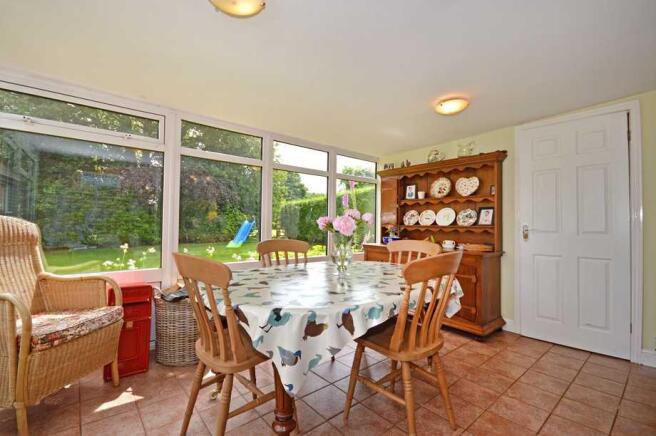 Conservatory/dining room