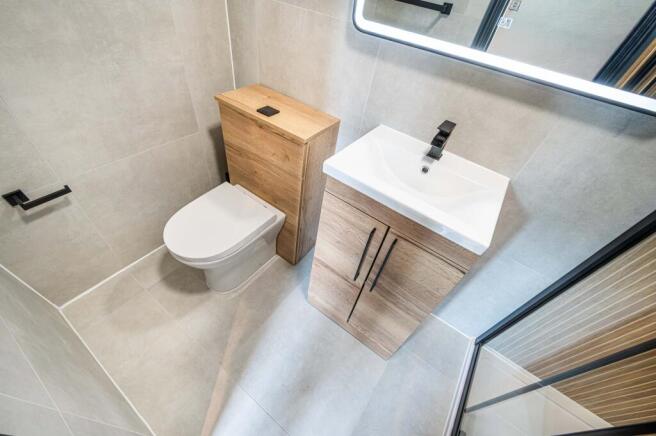 Ensuite