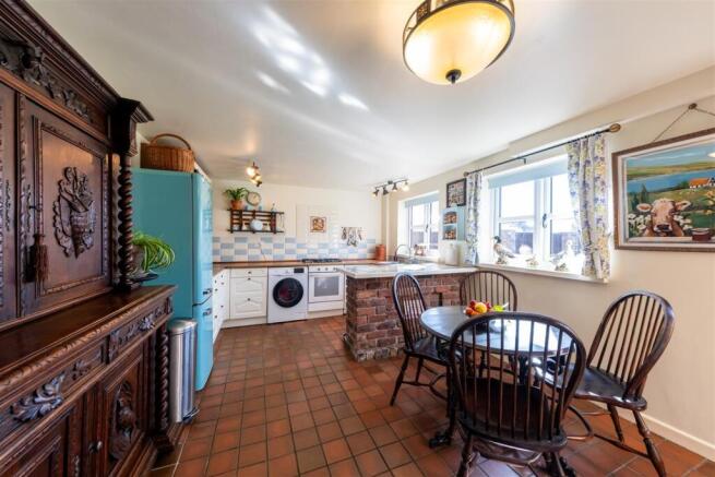 6 Plumbs Fold-001.jpg