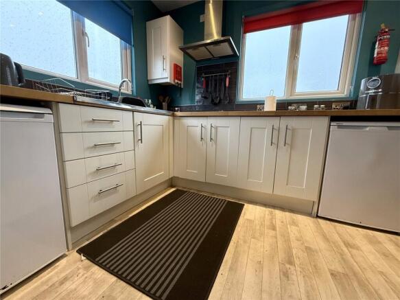 2 bed Bungalow for sale Image 4