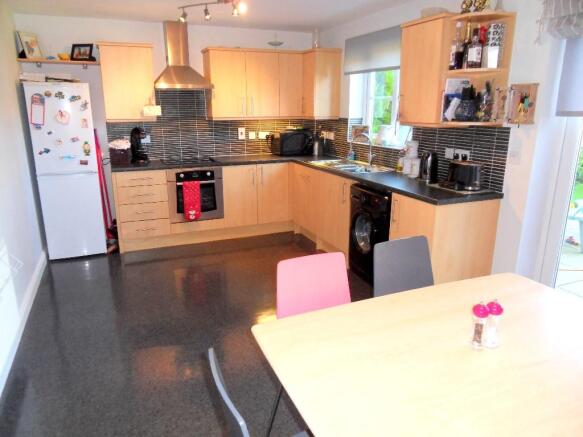 KITCHEN/DINER