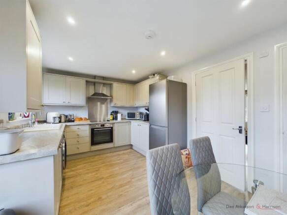 Kitchen/Dining Room