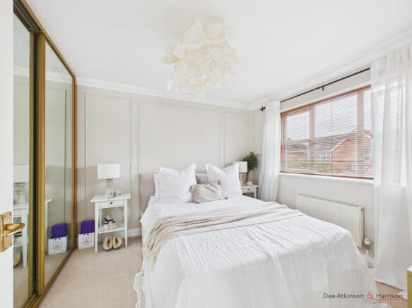 3 bed Semi-Detached for sale Image 5