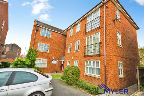 Darlington Court, Widnes, WA8