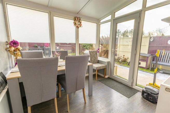 Conservatory/Dining Room