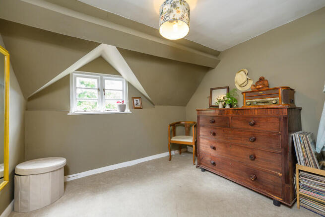 Oaklands Cottage-...